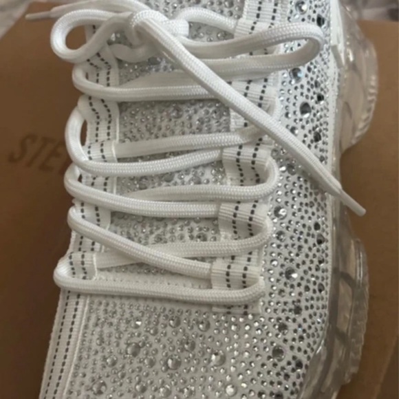 Steve Madden White Multicolor Sneakers - Picture 2 of 3